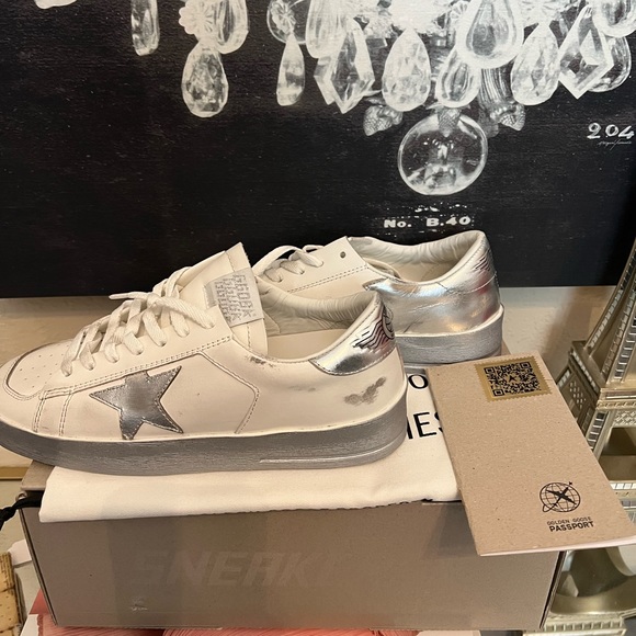 GOLDEN GOOSE 
Leather Stardan Sneakers - Picture 6 of 10